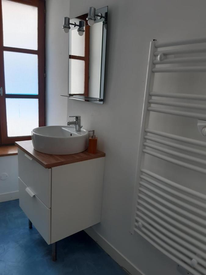 Appartement Haute Ville Meuble Avec Cour Privative Granville Exteriör bild