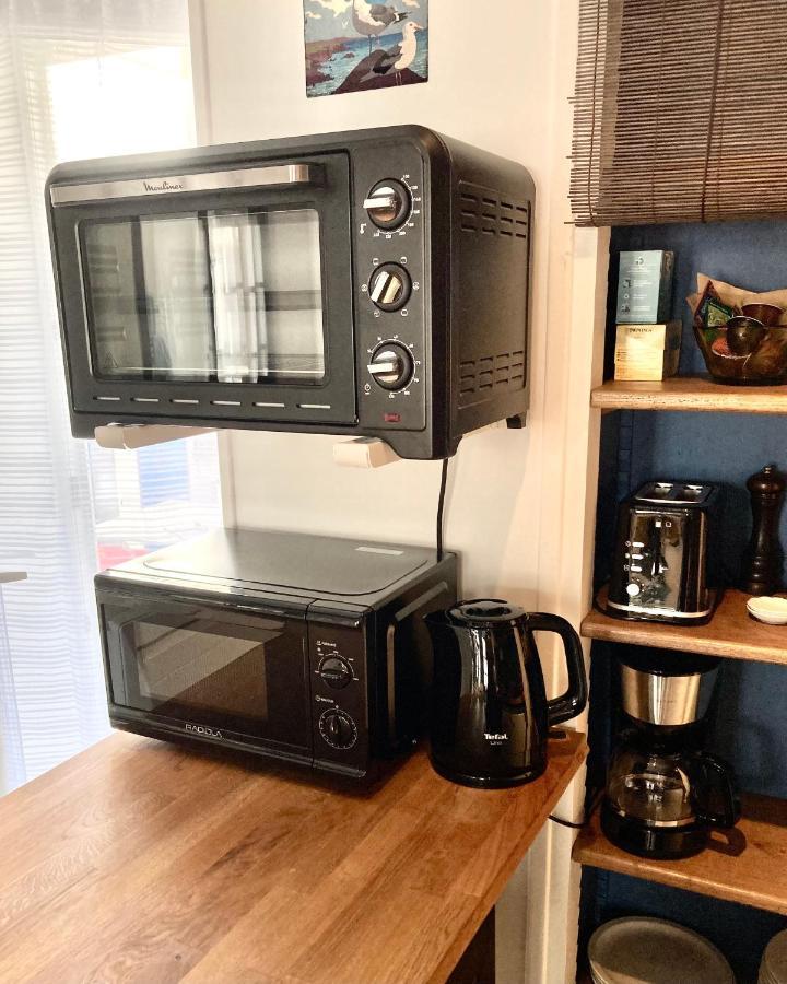 Appartement Haute Ville Meuble Avec Cour Privative Granville Exteriör bild